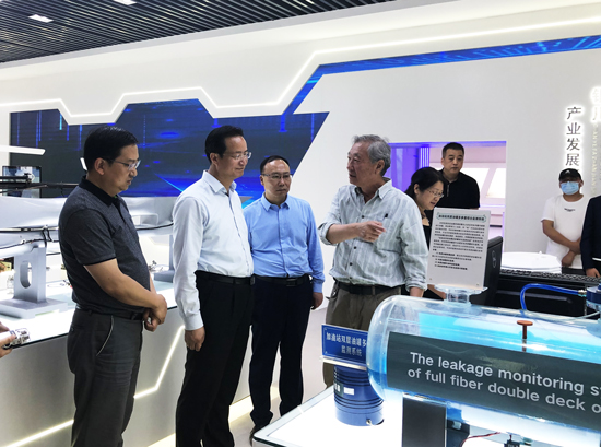 銅川產(chǎn)業(yè)技術(shù)研究院展覽館設(shè)計成果，政府領(lǐng)導(dǎo)親自考察